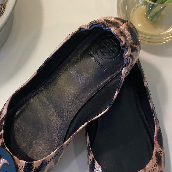 Tory Burch Minnie Travel Flat in Leopard - Picture 7 of 8